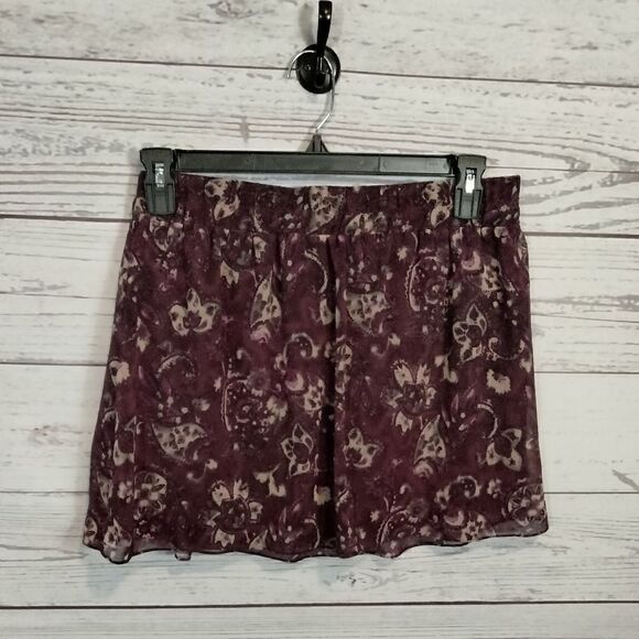 "Aerie" woman's skirt   - Picture 3 of 7